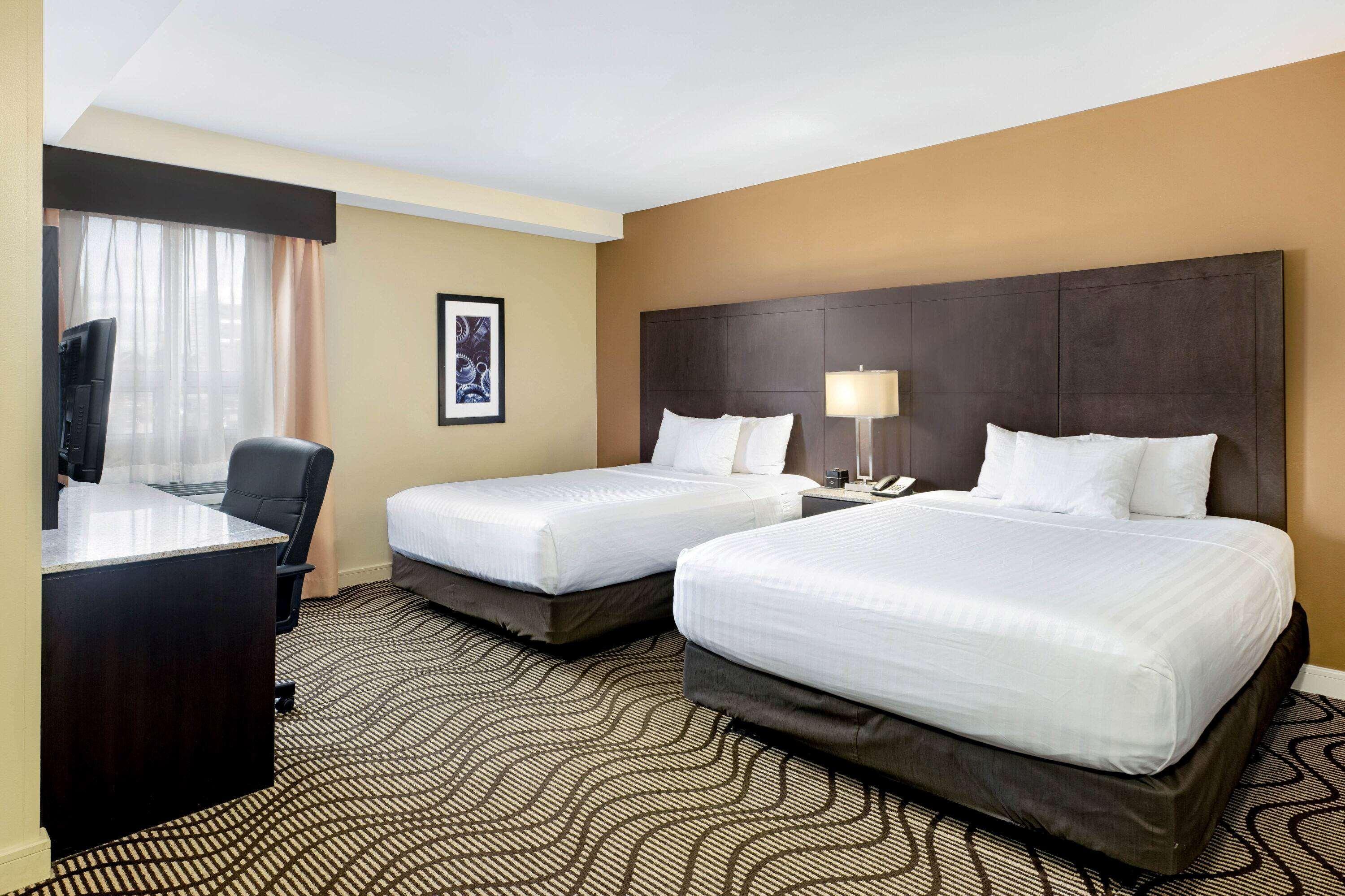 Hotel La Quinta By Wyndham Oshawa Exterior foto